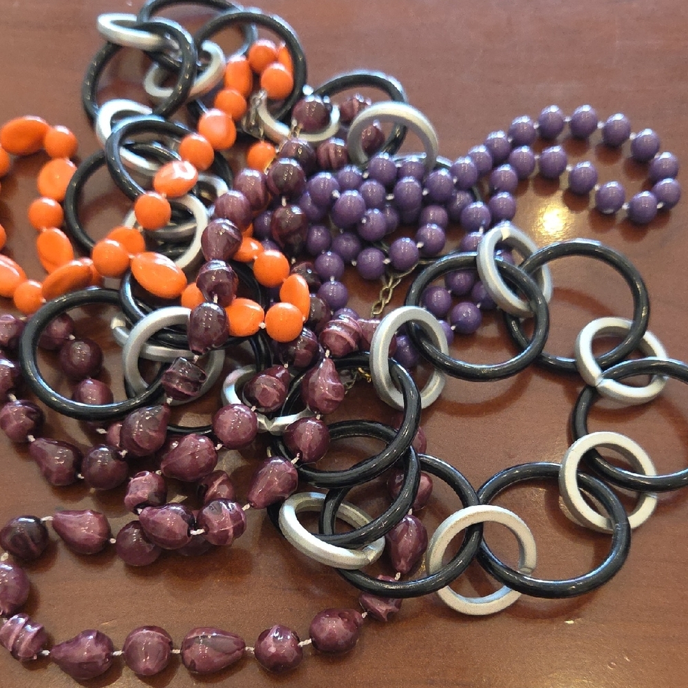 Bundle Of 4 Plastic Necklaces Set #2638